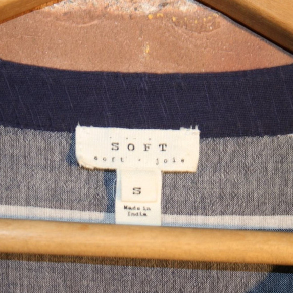 Soft by Joie Pure Cotton Striped Sleeveless & Collarless Button Up Blouse - Picture 3 of 5